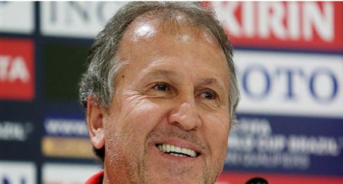 زيكو ودي أليساندرو يجمعان عددا من نجوم الكرة في مباراتين خيريتين بالبرازيل